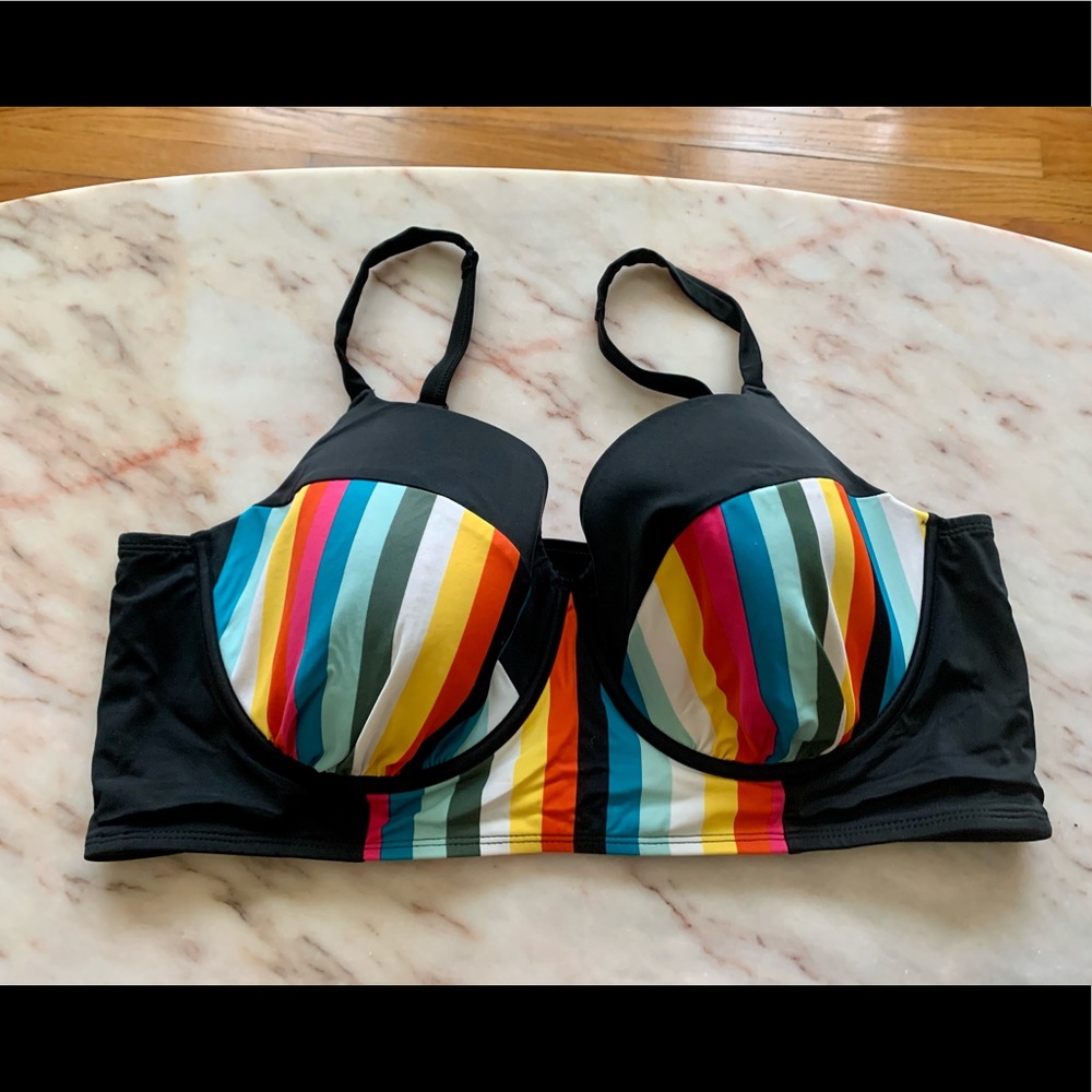 Lane Bryant_EUC_Stripped Swim Balconette Size 46DD